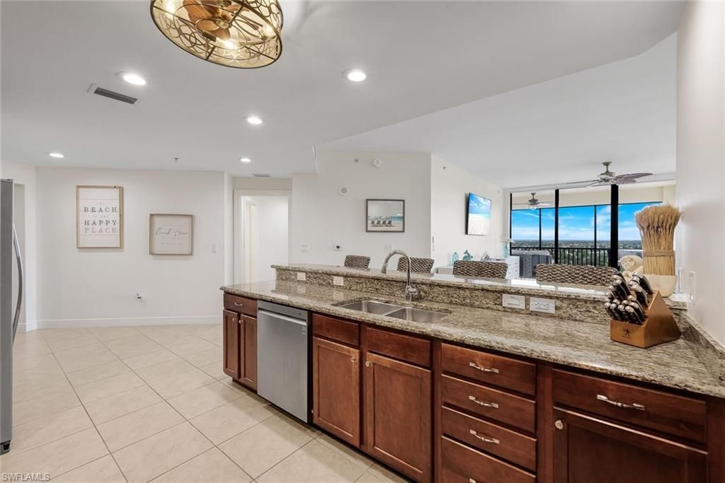 5781 Cape Harbour Dr , Unit 1304, Cape Coral, FL 33914 Photo