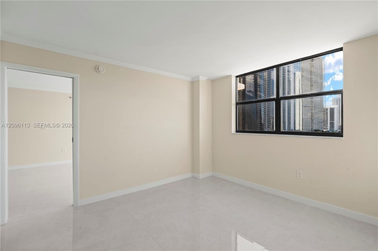210 174th St , Unit 1103, Sunny Isles Beach, FL 33160 Photo