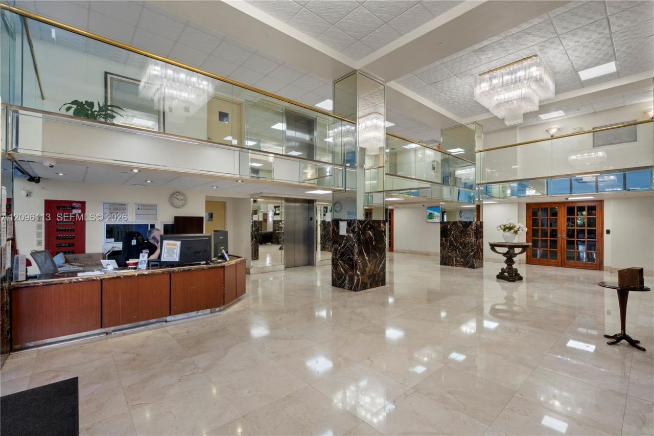 210 174th St , Unit 1103, Sunny Isles Beach, FL 33160 Photo