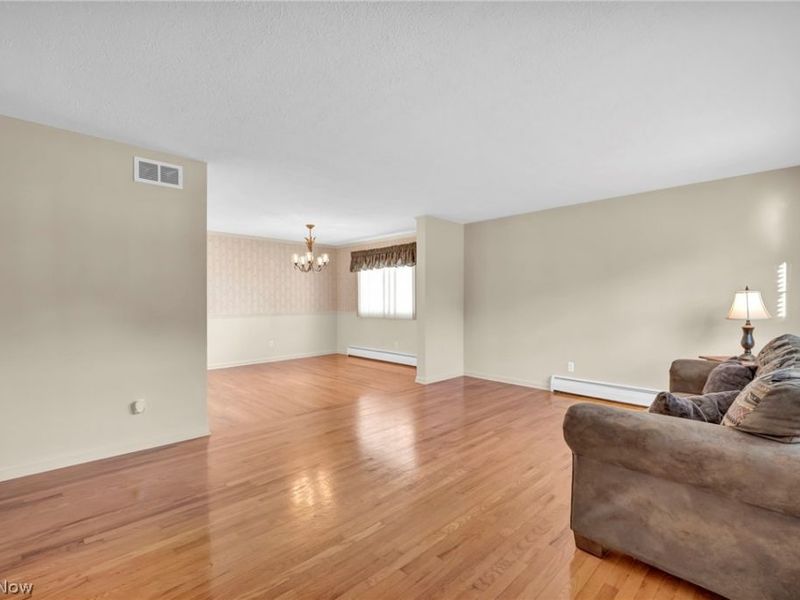 34853 Lakeshore Boulevard, Timberlake, OH 44095 Photo 10