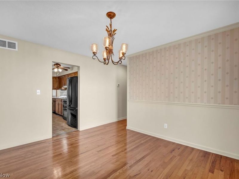 34853 Lakeshore Boulevard, Timberlake, OH 44095 Photo 12
