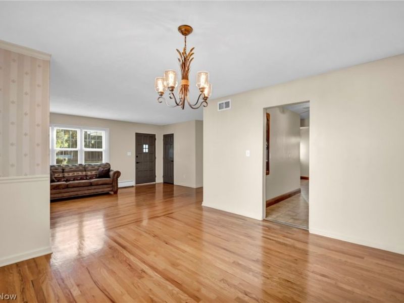 34853 Lakeshore Boulevard, Timberlake, OH 44095 Photo 14