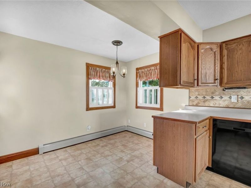 34853 Lakeshore Boulevard, Timberlake, OH 44095 Photo 18