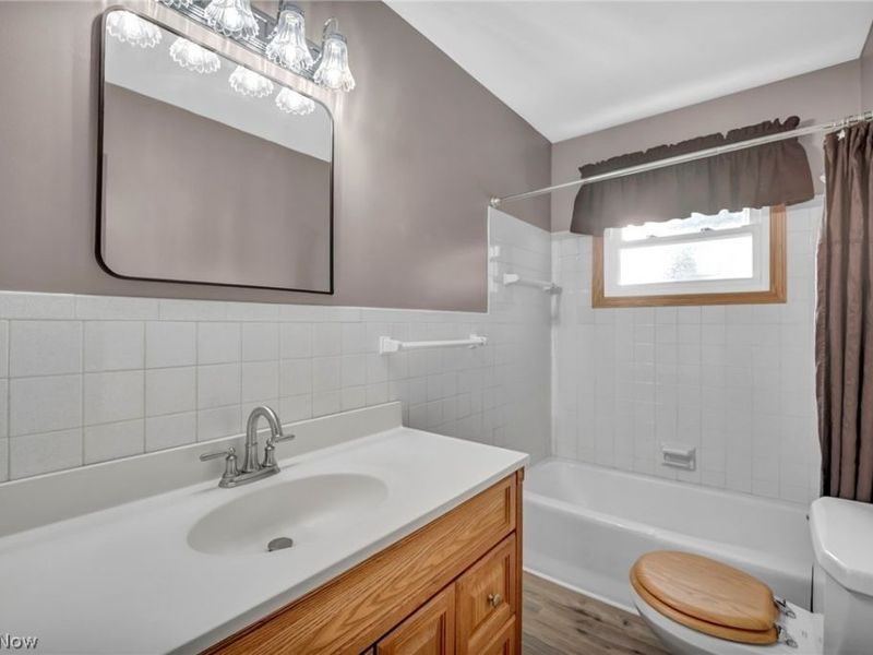 34853 Lakeshore Boulevard, Timberlake, OH 44095 Photo 32