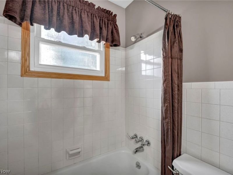 34853 Lakeshore Boulevard, Timberlake, OH 44095 Photo 33