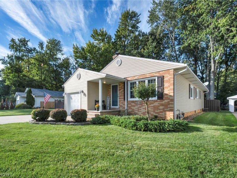 34853 Lakeshore Boulevard, Timberlake, OH 44095 Photo 4