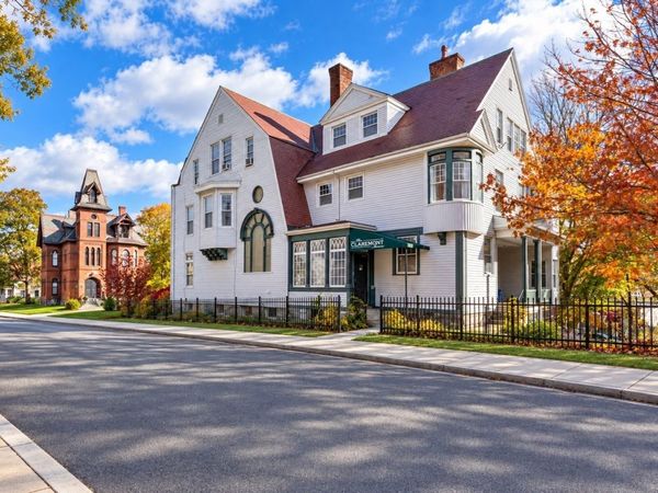 5 Claremont St, Worcester, MA 01610