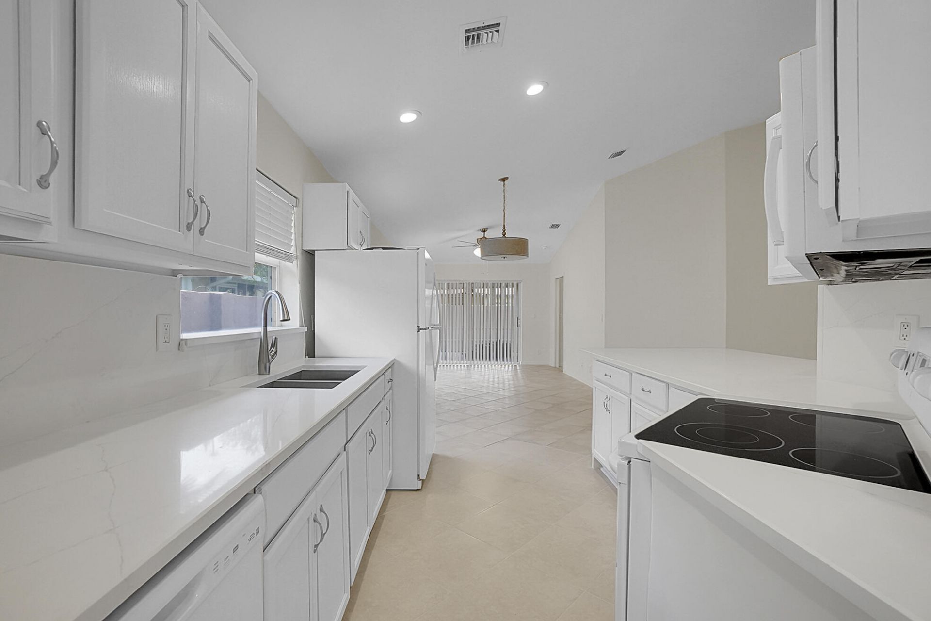 5215 Grande Palm Circle, Delray Beach, FL 33484 Photo
