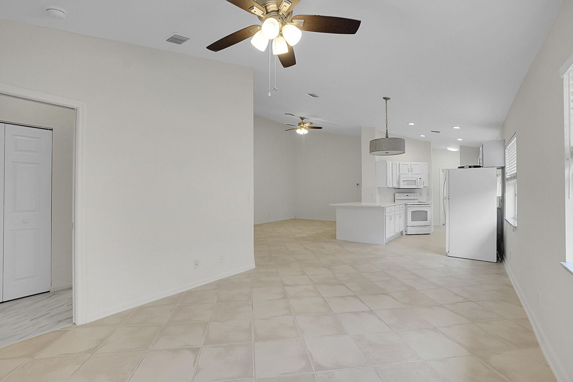 5215 Grande Palm Circle, Delray Beach, FL 33484 Photo