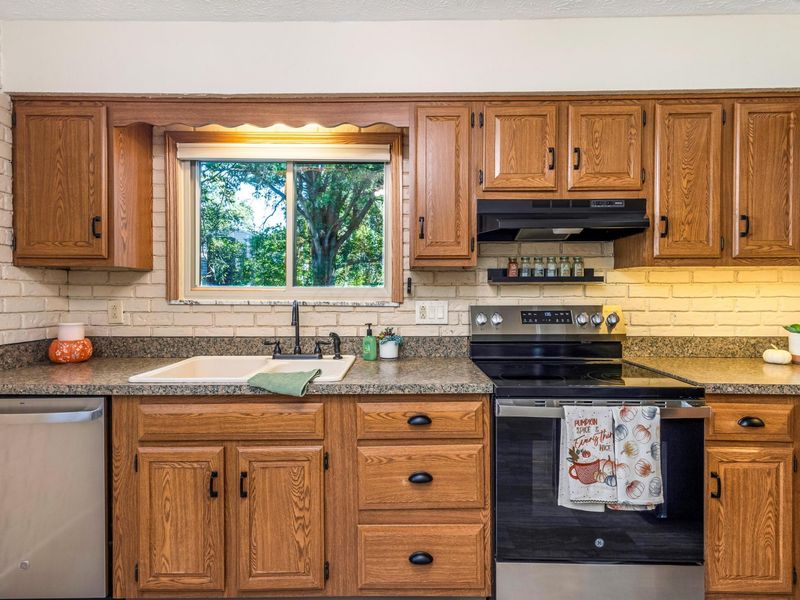 438 Theori Avenue, Columbus, OH 43230 Photo 17