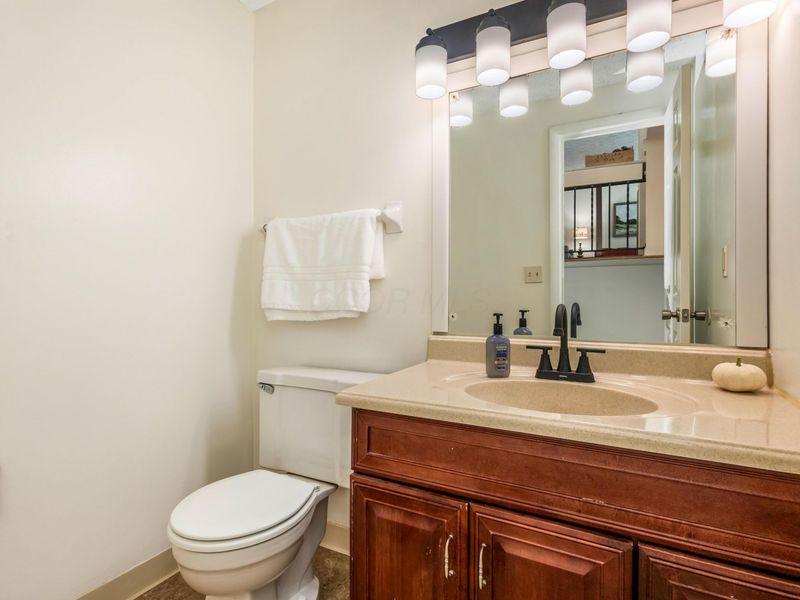 438 Theori Avenue, Columbus, OH 43230 Photo 35