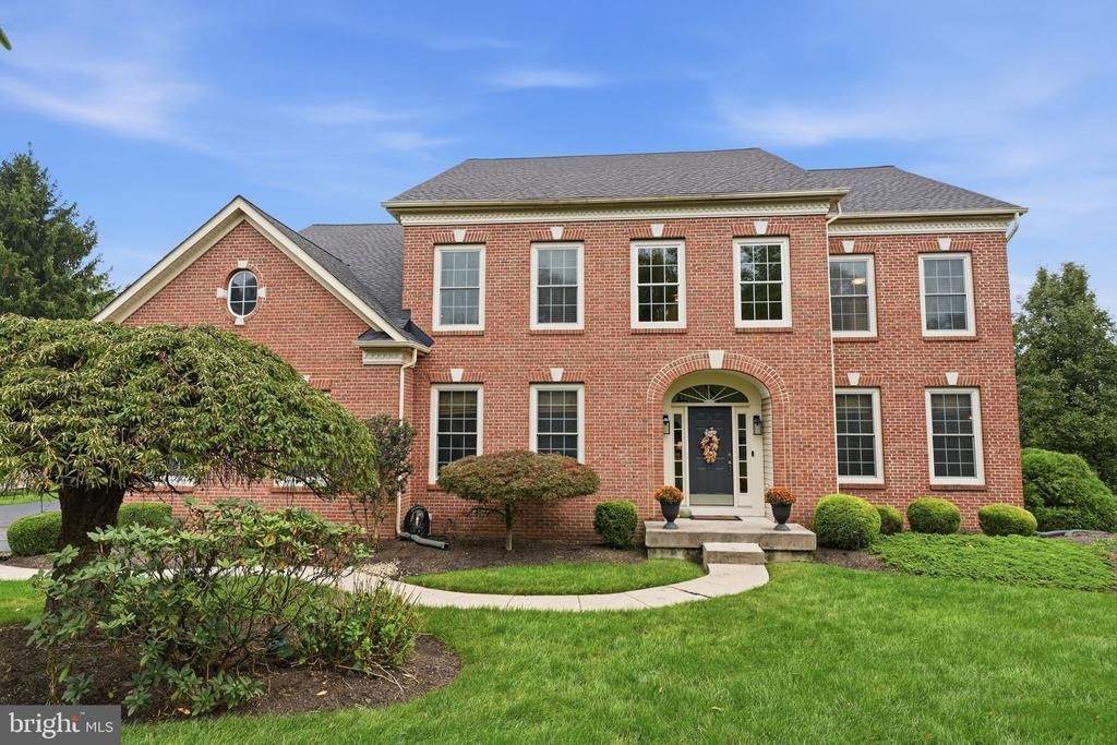 1552 SURREY BROOK COURT, YARDLEY, PA 19067