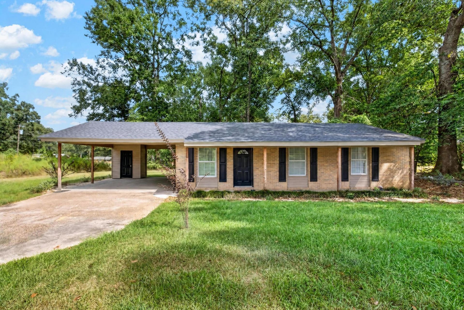 34 Kennon Ave., Laurel, MS 39443 Main Photo