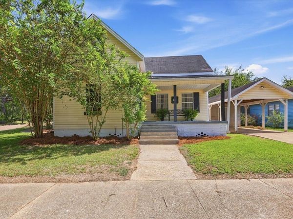 519 Main St., Mendenhall, MS 39114