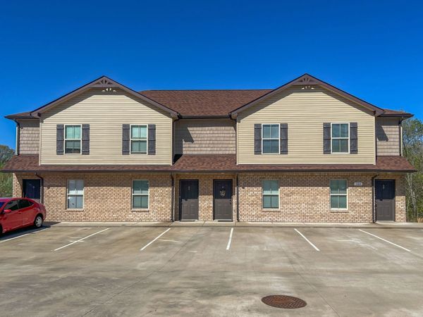 106 Smithson Ct, Clarksville, TN 37040