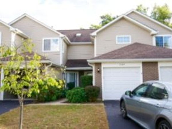 1149 E Addison Avenue E, Lombard, IL 60148