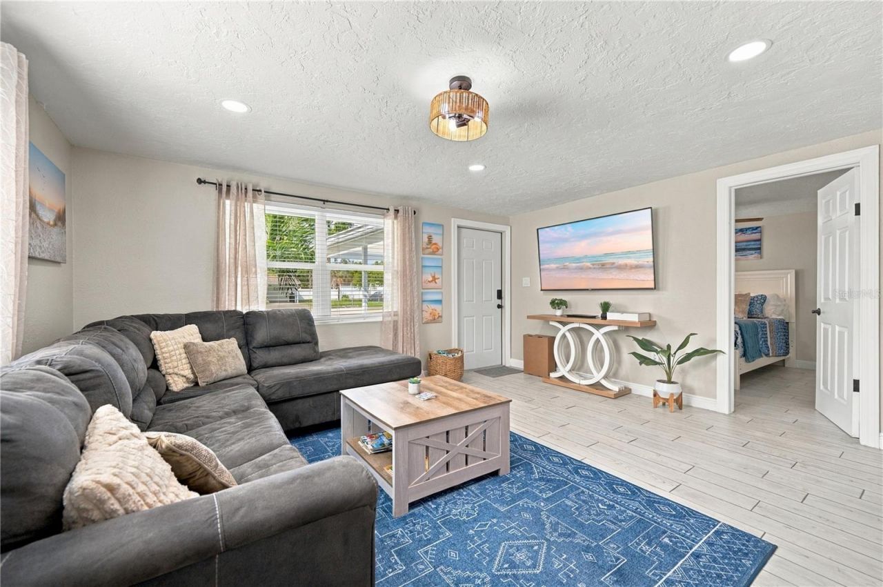 1004 67th Avenue W, Bradenton, FL 34207 Photo