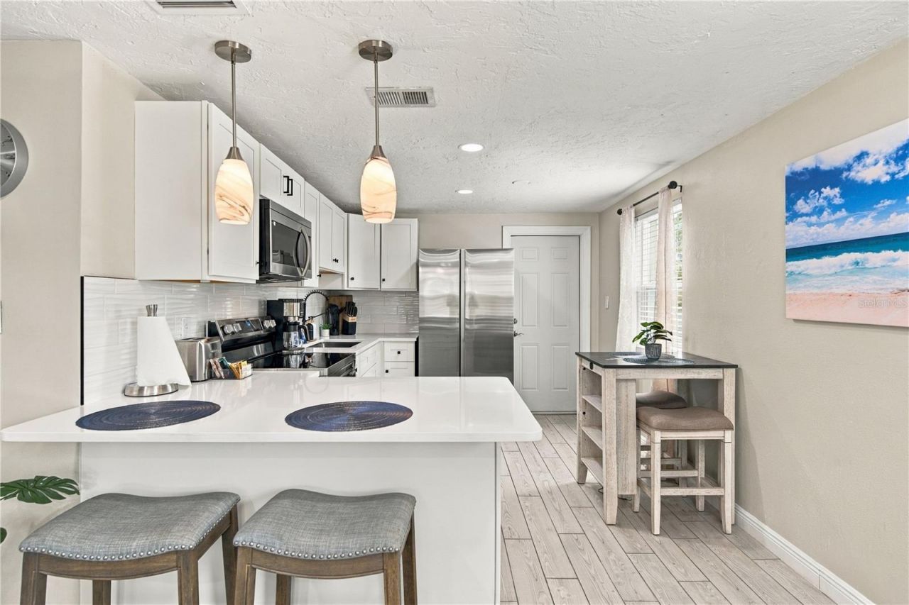 1004 67th Avenue W, Bradenton, FL 34207 Photo