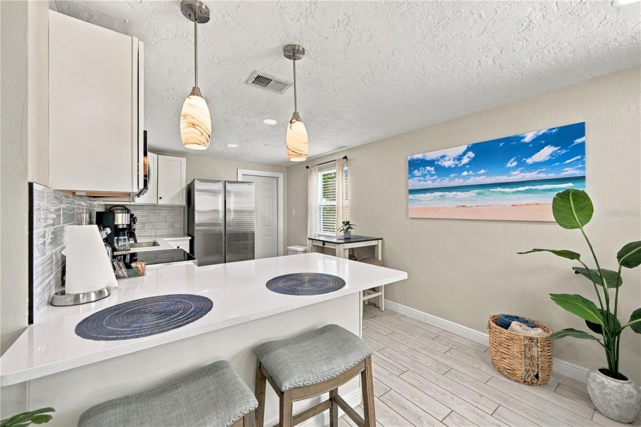 1004 67th Avenue W, Bradenton, FL 34207 Photo