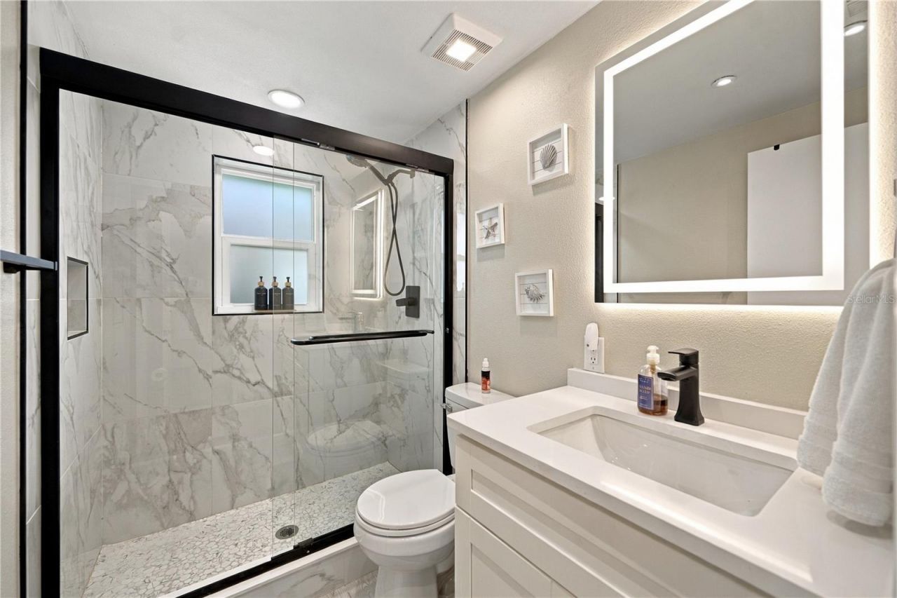 1004 67th Avenue W, Bradenton, FL 34207 Photo