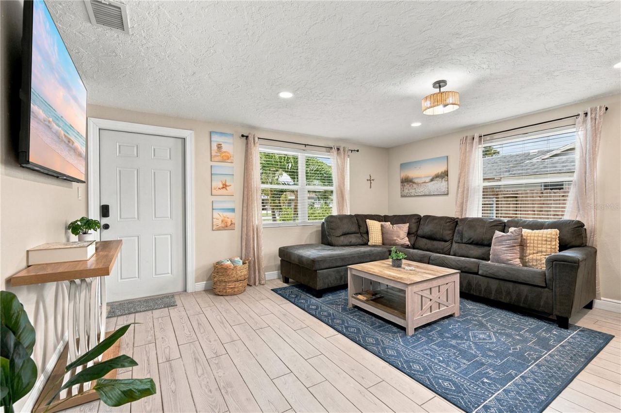 1004 67th Avenue W, Bradenton, FL 34207 Photo
