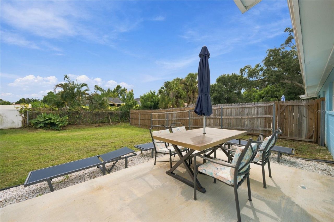 1004 67th Avenue W, Bradenton, FL 34207 Photo