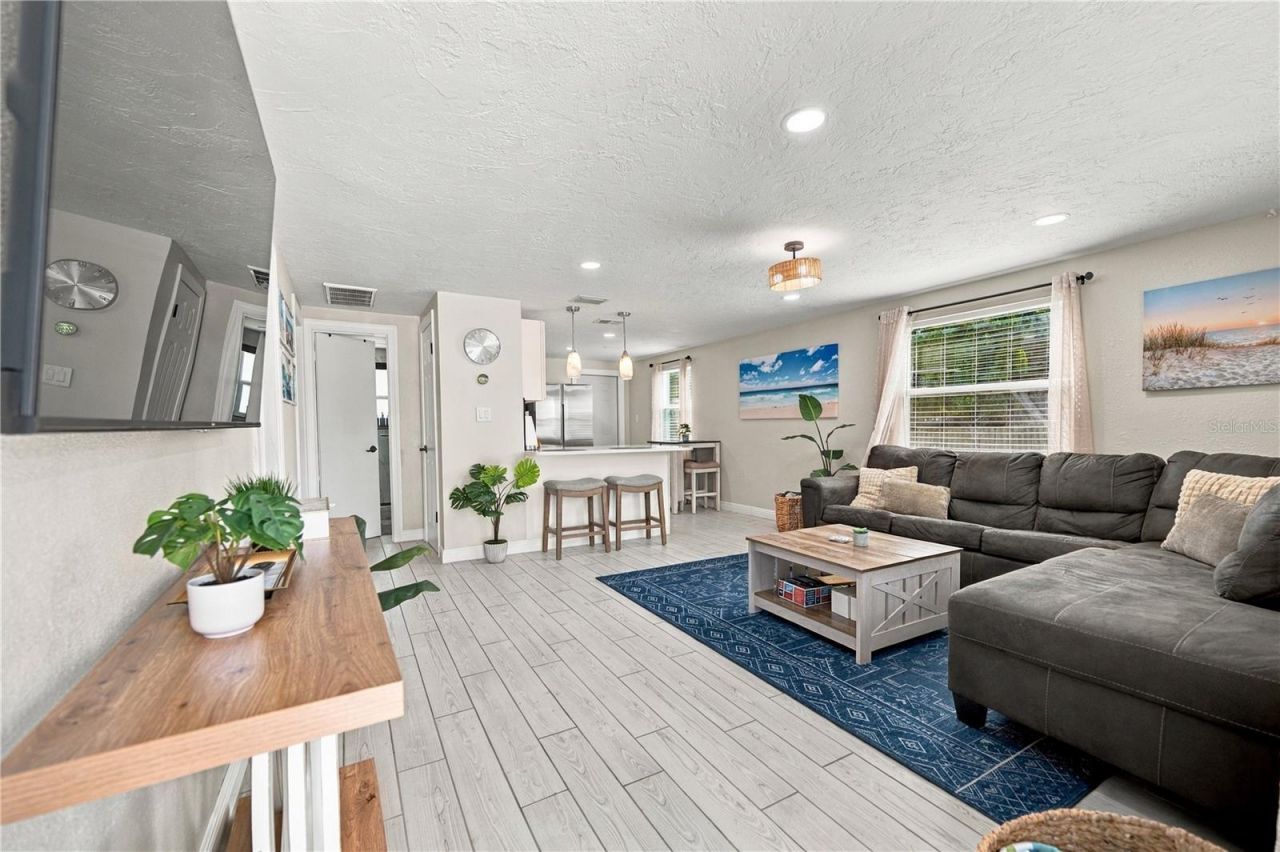 1004 67th Avenue W, Bradenton, FL 34207 Photo