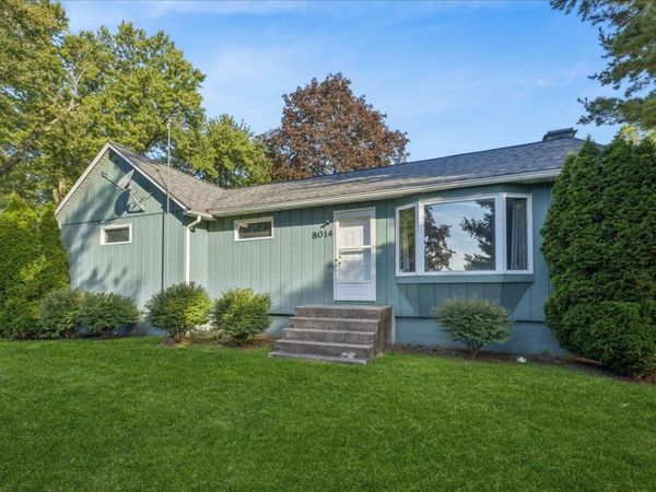 8014 Hillside Road, Crystal Lake, IL 60012