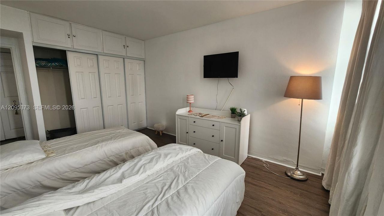 7441 Wayne Ave , Unit 8Q, Miami Beach, FL 33141 Photo