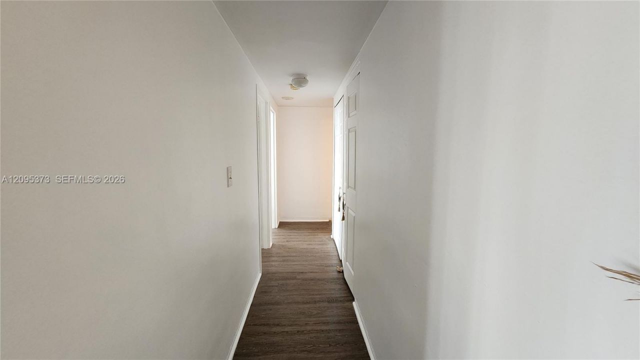 7441 Wayne Ave , Unit 8Q, Miami Beach, FL 33141 Photo