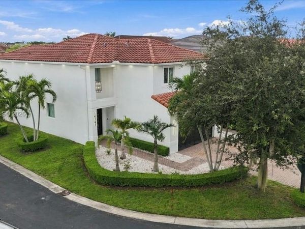 14747 SW 132nd Ct , Miami, FL 33186