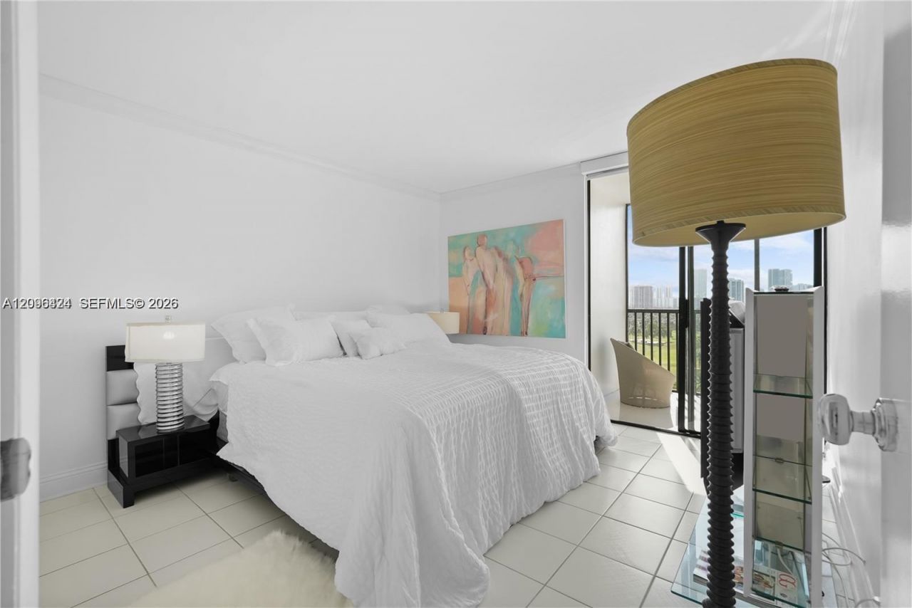 20301 W Country Club Dr , Unit 1226, Aventura, FL 33180 Photo