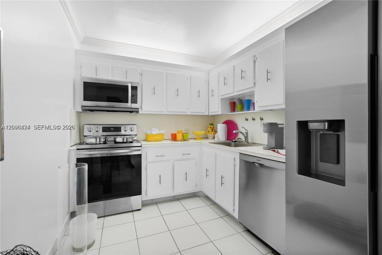 20301 W Country Club Dr , Unit 1226, Aventura, FL 33180 Photo