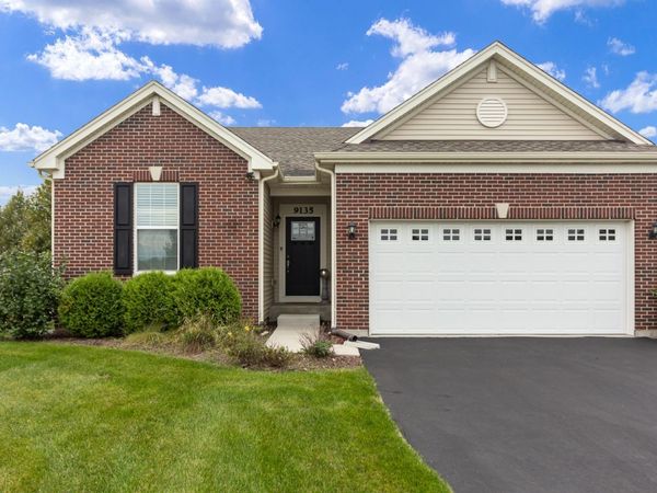 9135 Nash Court , Huntley, IL 60142