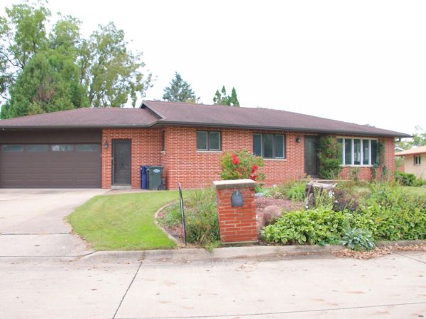 105 Bishop, LaPorte City, IA 50651