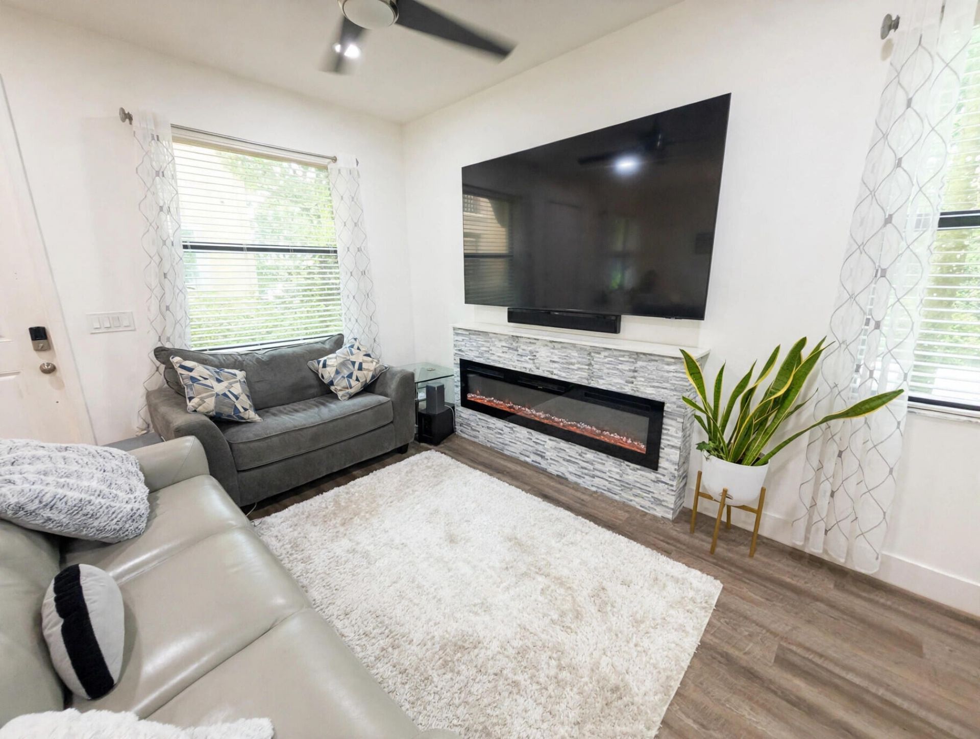3351 NW 126th Avenue, Sunrise, FL 33323 Photo