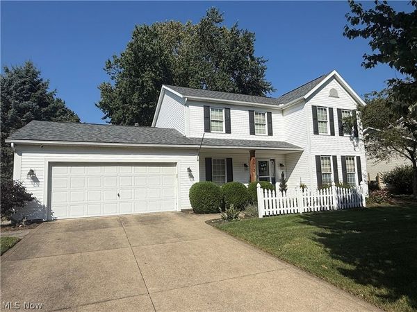 5973 University Heights Circle NW, North Canton, OH 44720