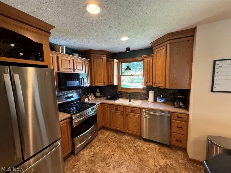 5973 University Heights Circle NW, North Canton, OH 44720 Photo 16