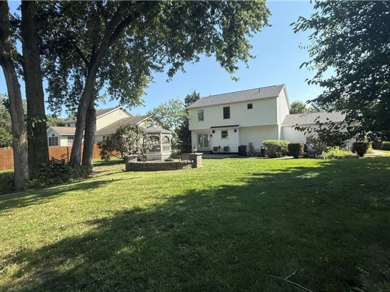 5973 University Heights Circle NW, North Canton, OH 44720 Photo 2