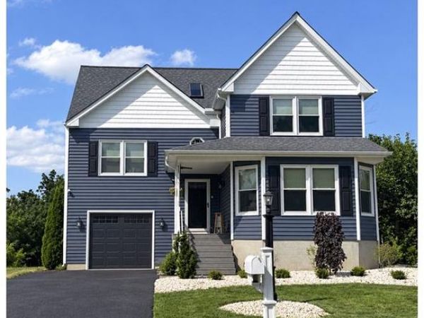 919 MORGAN LANE , PERKASIE, PA 18944