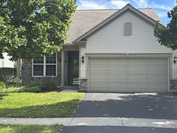 2491 Sandlewood Circle, Elgin, IL 60124