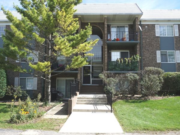 1503 N WINDSOR Drive , Unit 302, Arlington Heights, IL 60004