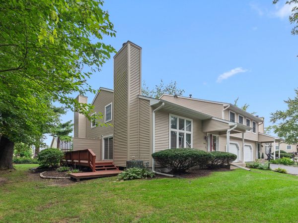 603 Weatherwood Lane, Valparaiso, IN 46383
