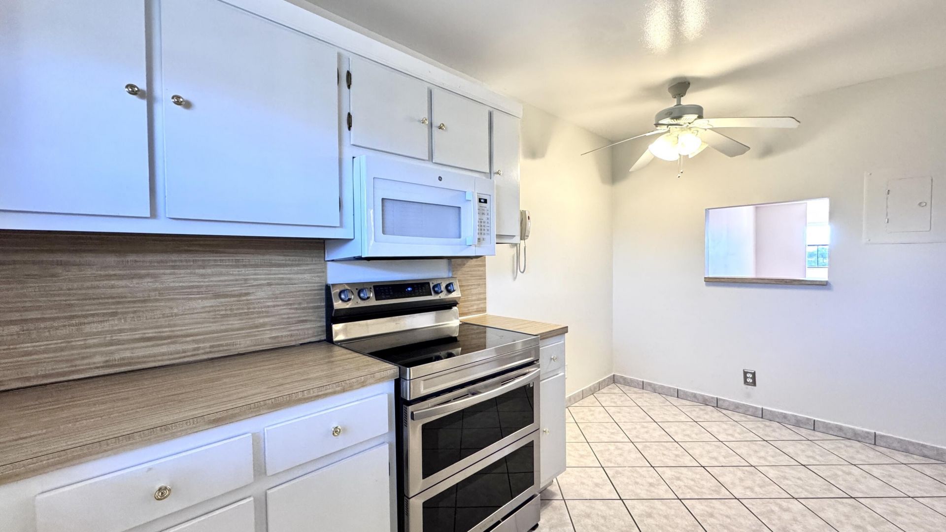 10207 Sunrise Lakes Boulevard, Unit 407, Sunrise, FL 33322 Photo