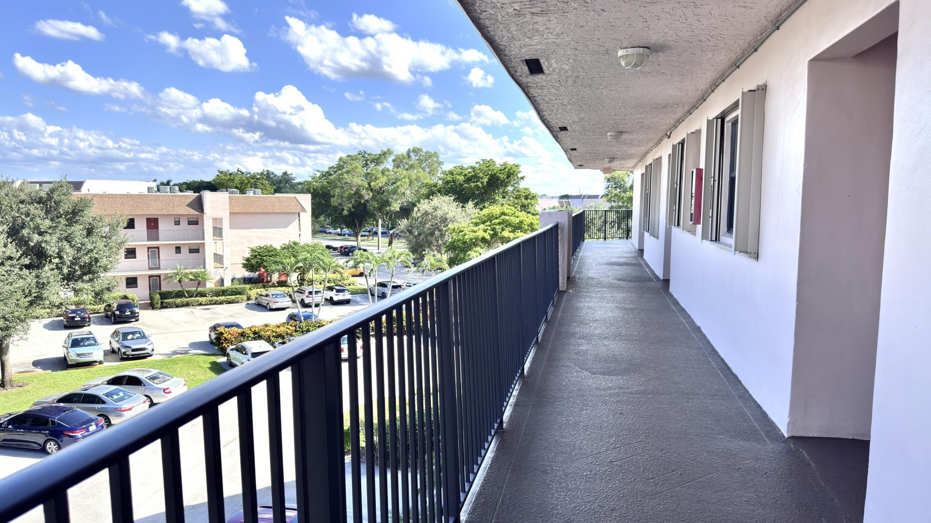 10207 Sunrise Lakes Boulevard, Unit 407, Sunrise, FL 33322 Photo