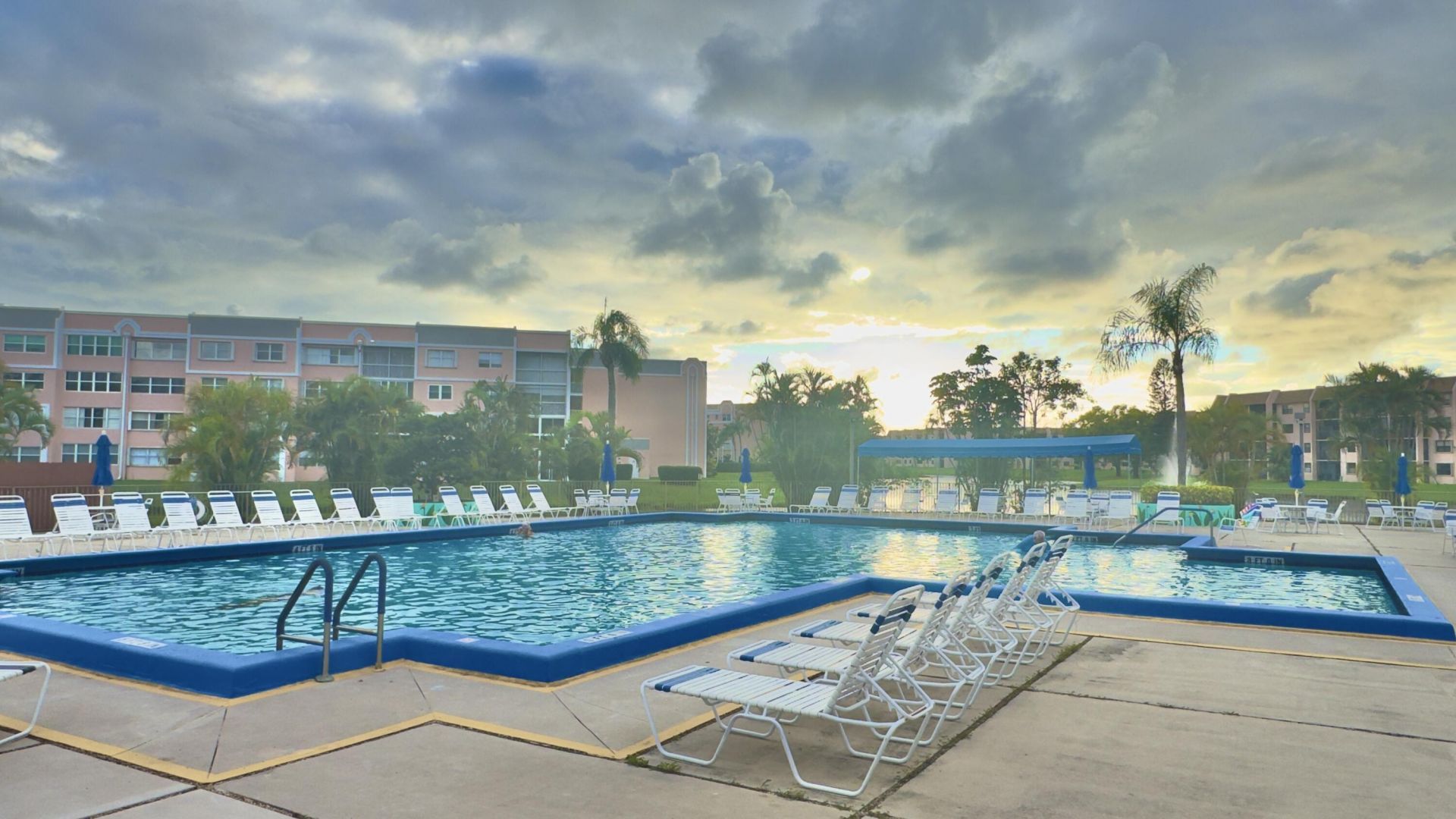 10207 Sunrise Lakes Boulevard, Unit 407, Sunrise, FL 33322 Photo