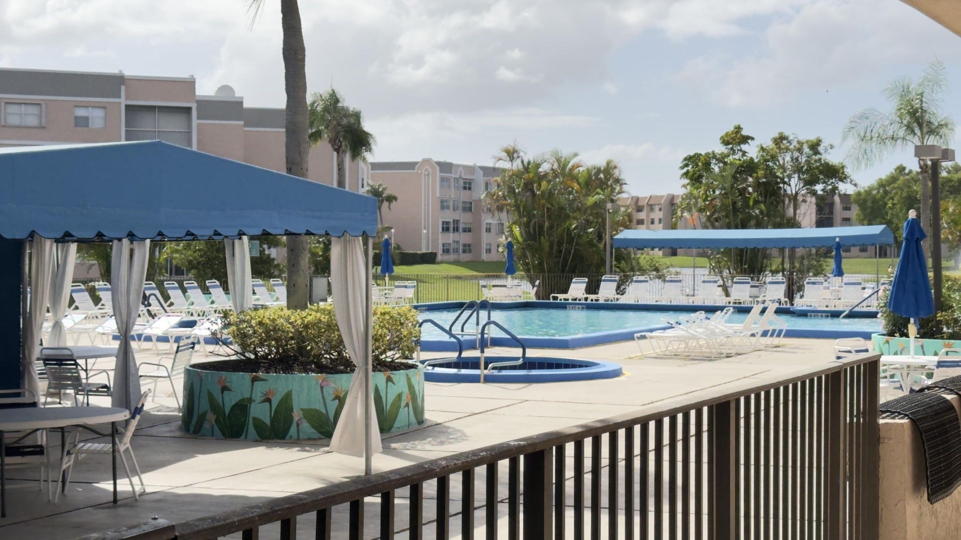 10207 Sunrise Lakes Boulevard, Unit 407, Sunrise, FL 33322 Photo