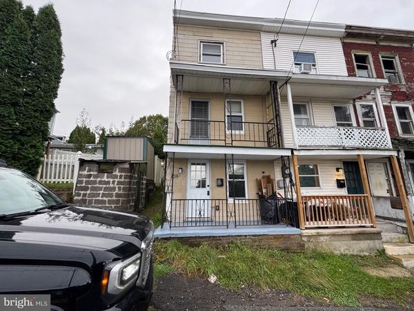105 EAST STREET , MINERSVILLE, PA 17954