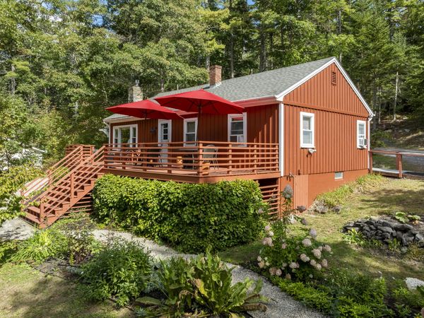 89 Lakeview Road, Boothbay Harbor, ME 04538