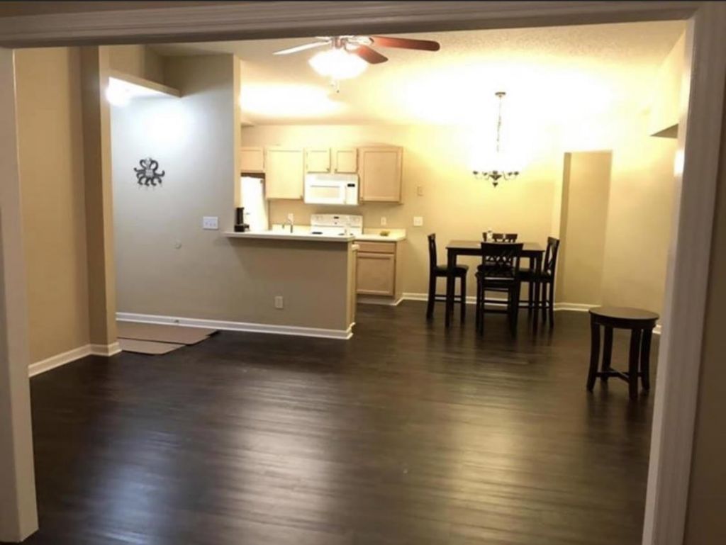8642 Southbridge Dr.  Photo 4